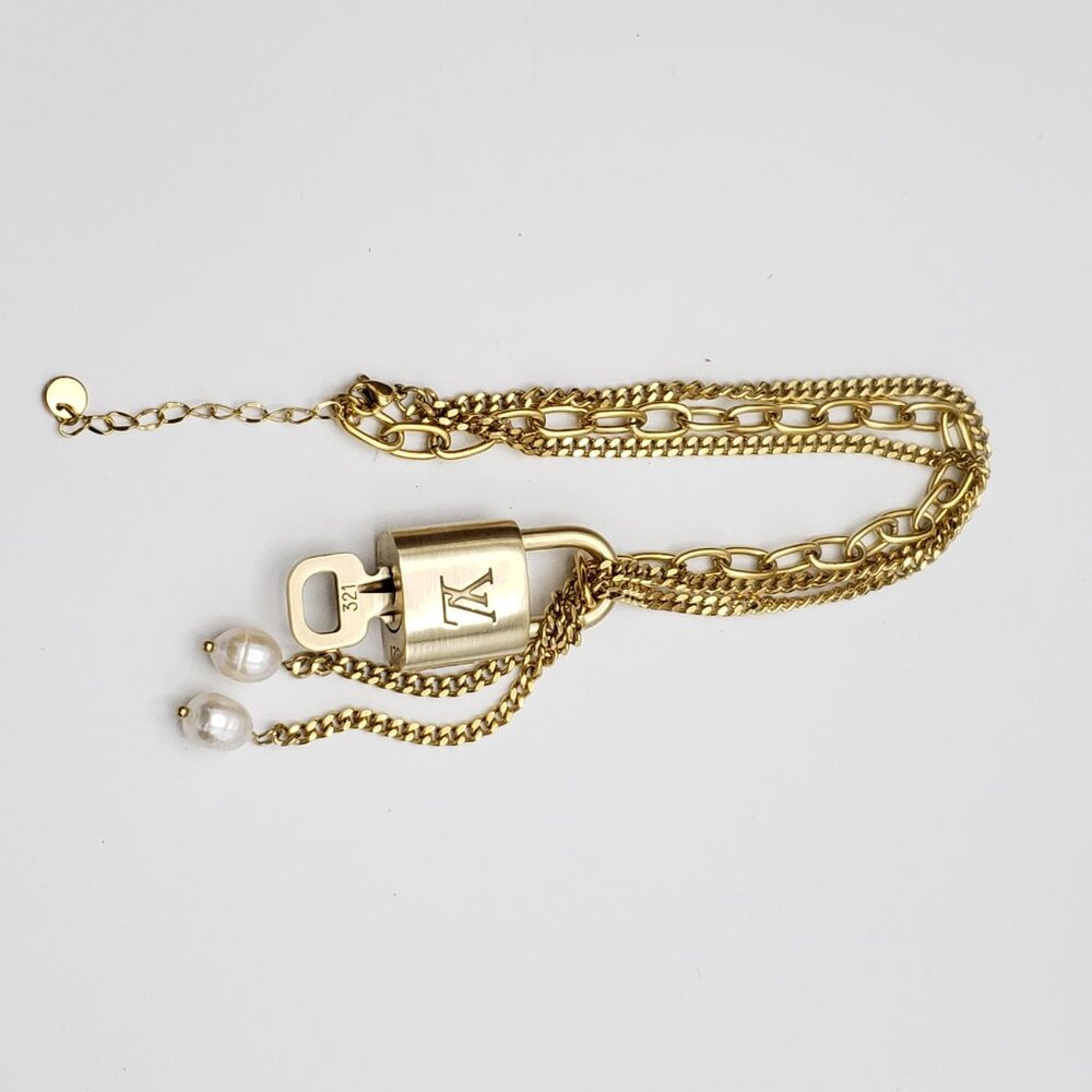 Stainless Steel Gold-Plated Necklace with Authentic Louis Vuitton Padlock - Picture 7 of 15